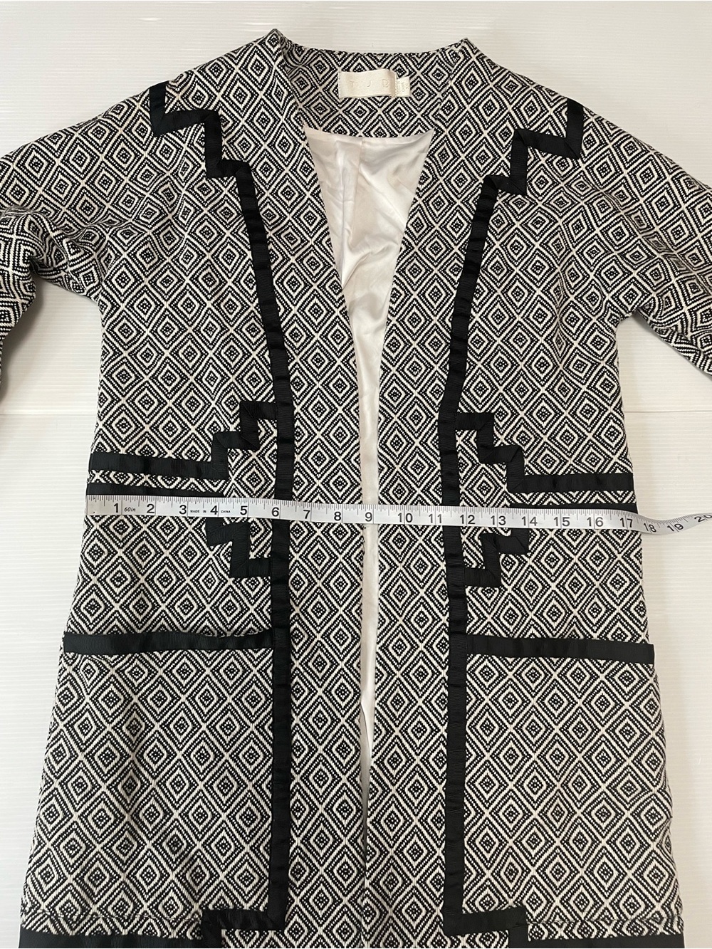 The Jetset Diaries Black & White Geometric Open Front Jacket Cardigan Size XS - Picture 6 of 8